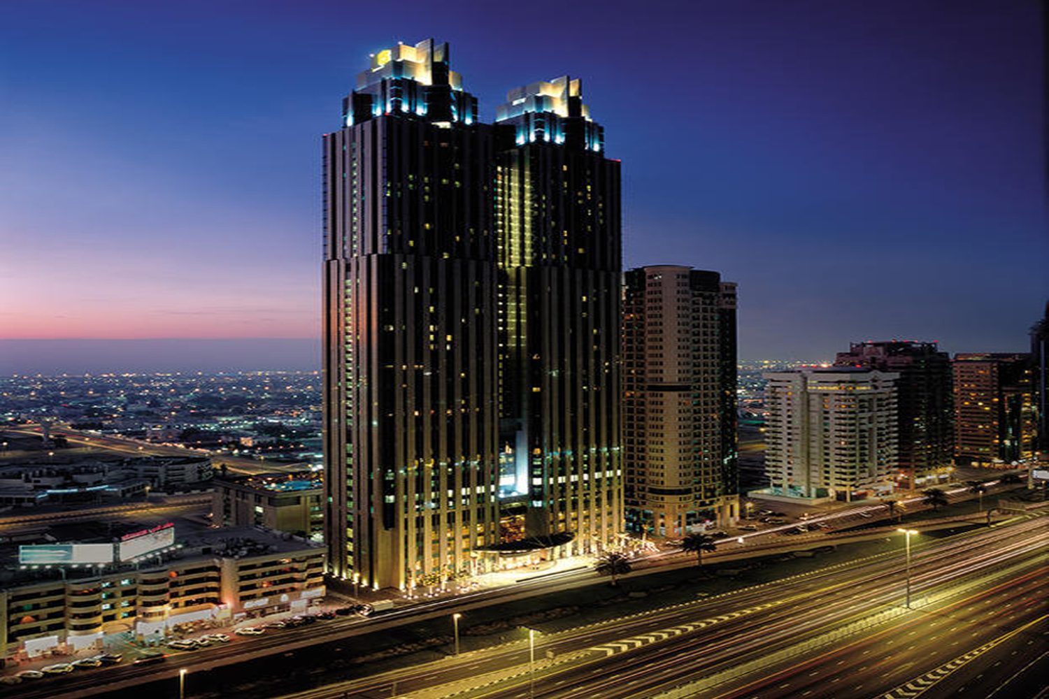 Shangri-La Hotel