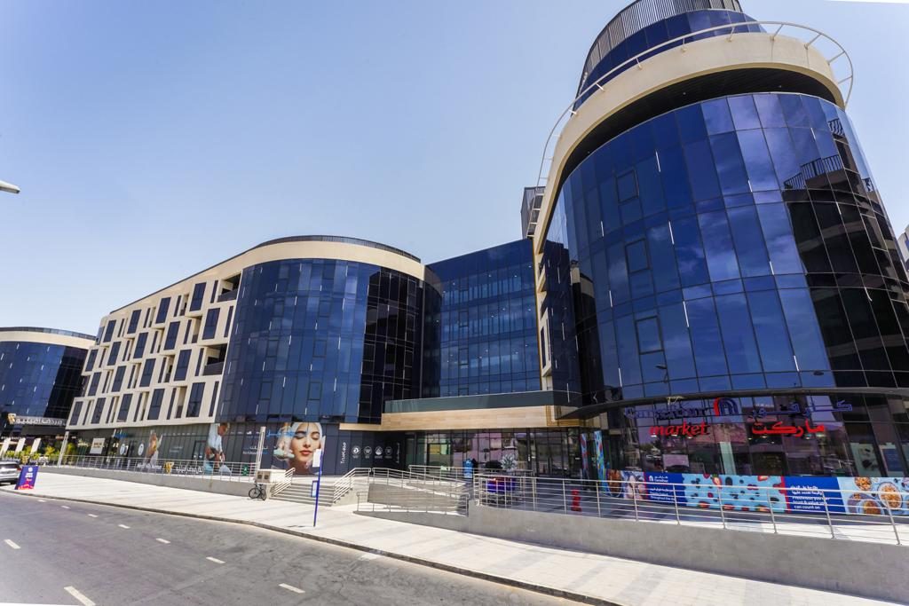 Multaqa Avenue 4