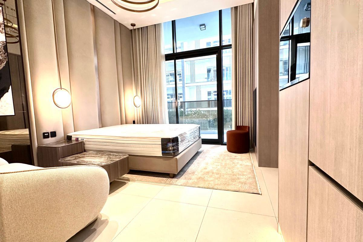 Studio Apartment for Sale in Jumeirah Garden City
