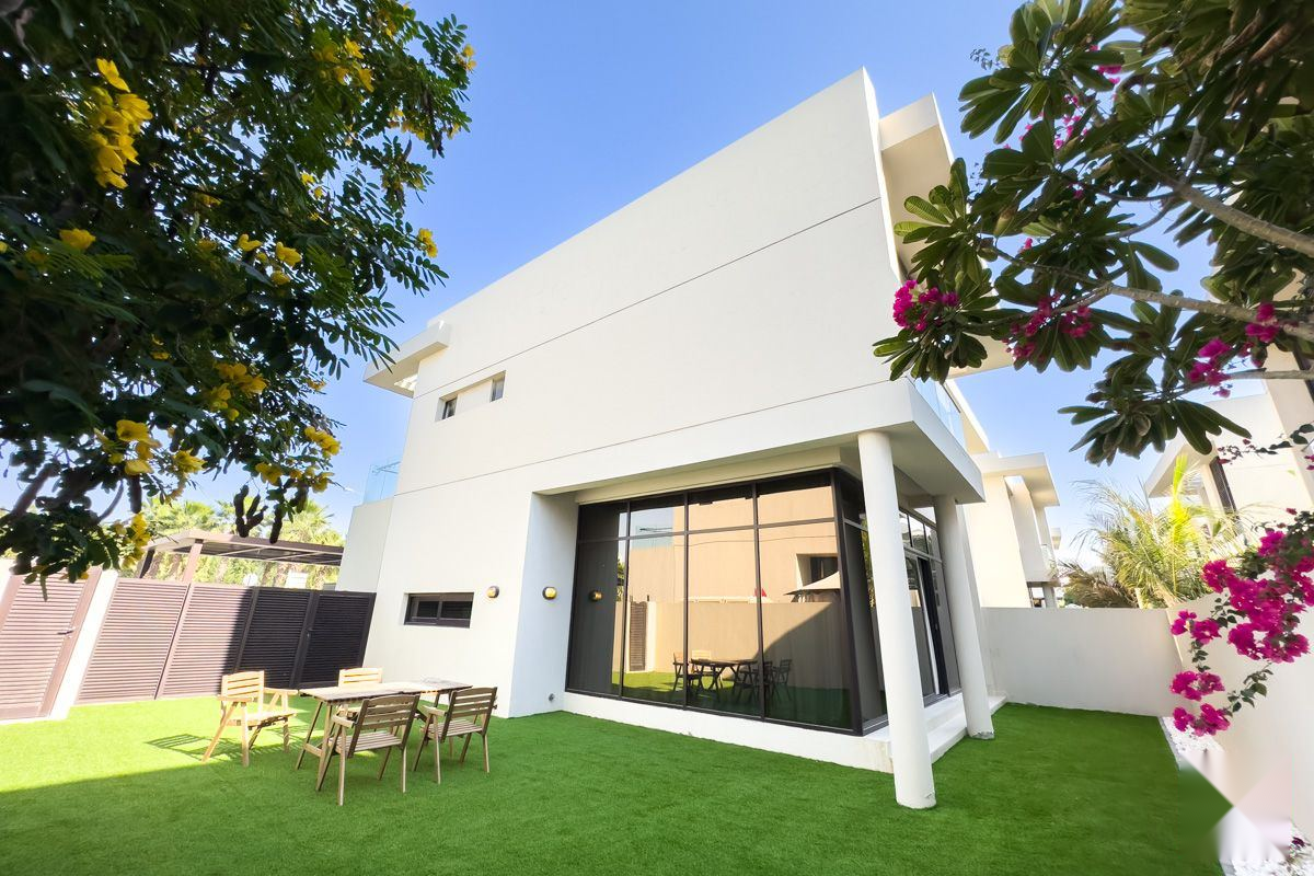 3-Bedroom Villa for Sale in Damac Hills Dubai