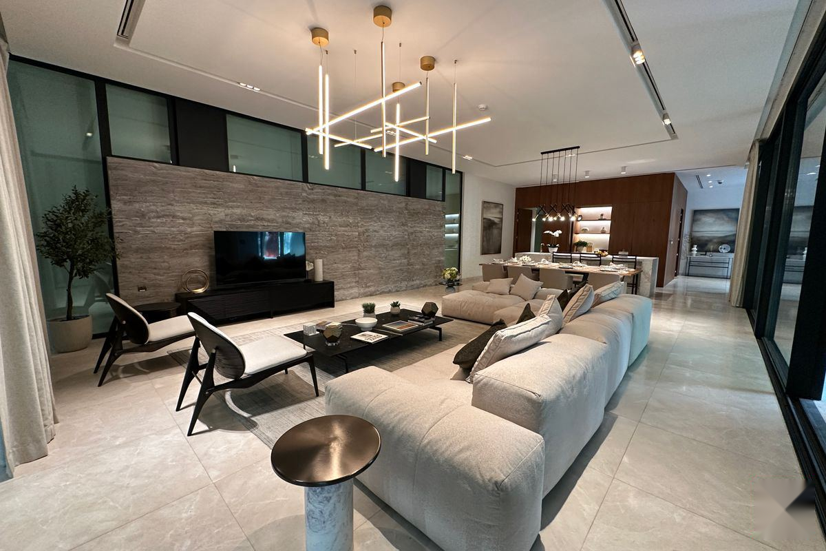 4-Bedroom Villa for Sale in Expo City